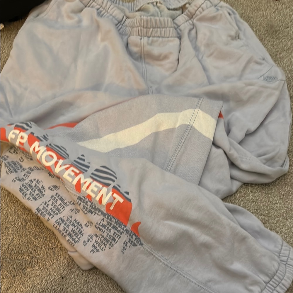 FP Movememt gray Sweatpants with coral and White Accents size L, like new! - Picture 4 of 4